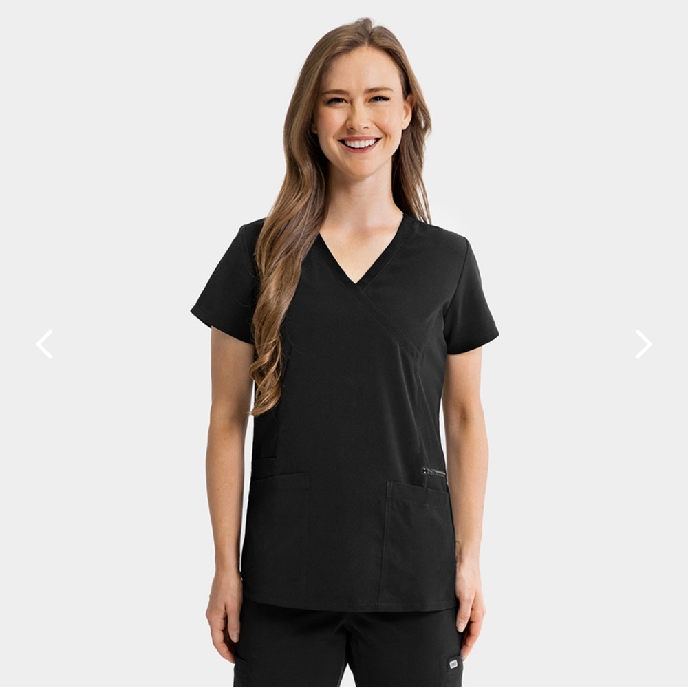 EUC Elevate by IRG – Women’s Mock Wrap Scrub Top!